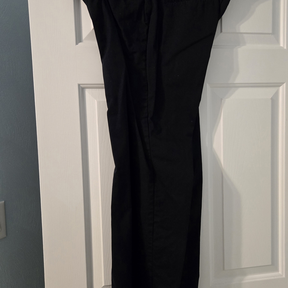 Women's Dockers Black Khaki Pants